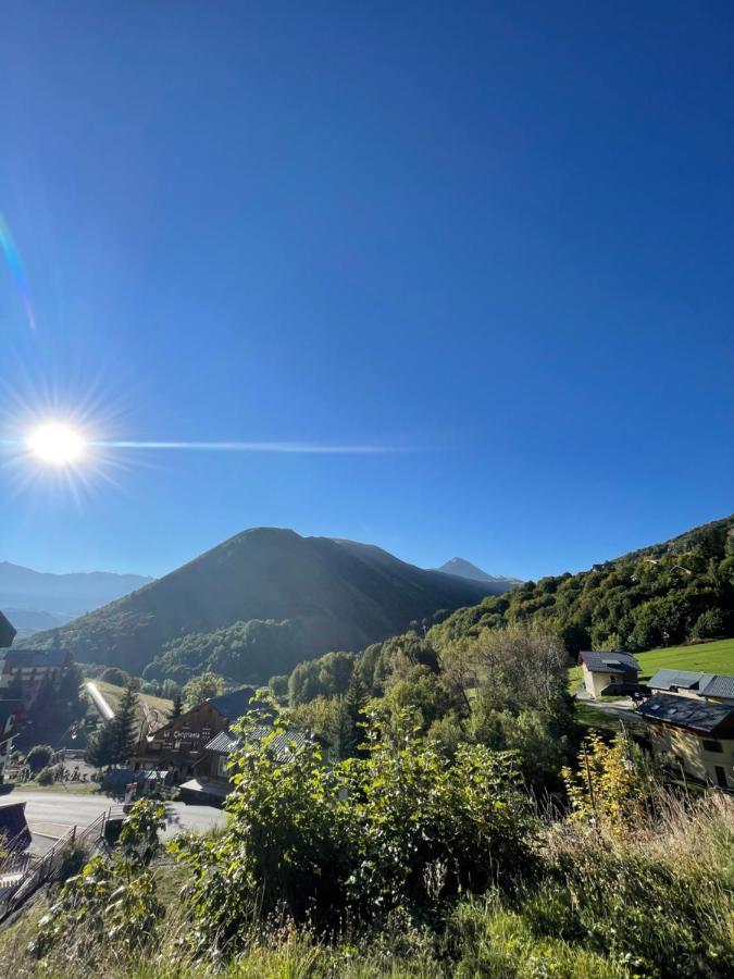 Appartement Cosy 6 personnes très bien équipé ,Vue splendide, Terrasse, Spacieux,Bien situé, Randonnées,Ski Saint-Sorlin-dʼArves Esterno foto