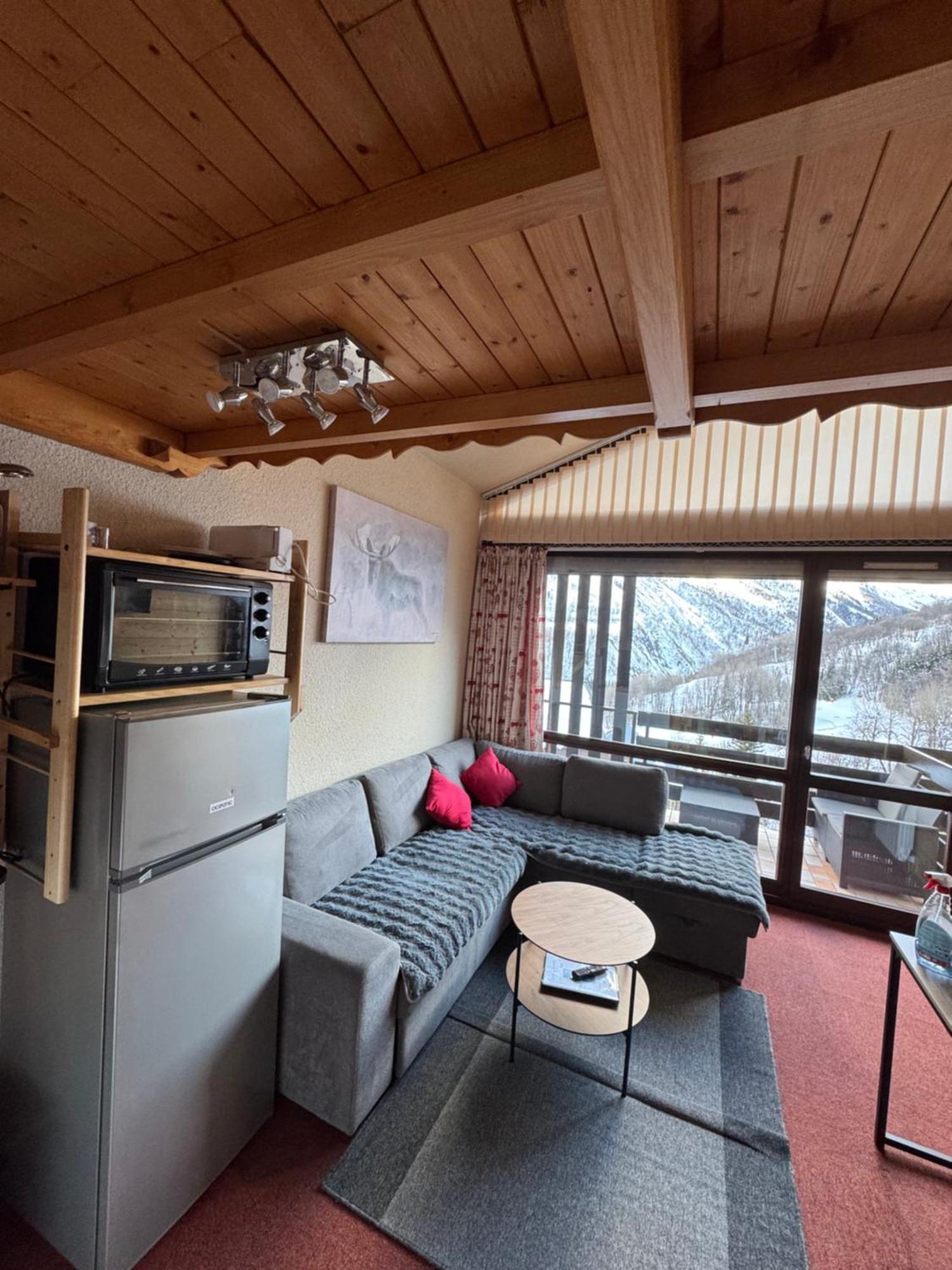 Appartement Cosy 6 personnes très bien équipé ,Vue splendide, Terrasse, Spacieux,Bien situé, Randonnées,Ski Saint-Sorlin-dʼArves Esterno foto
